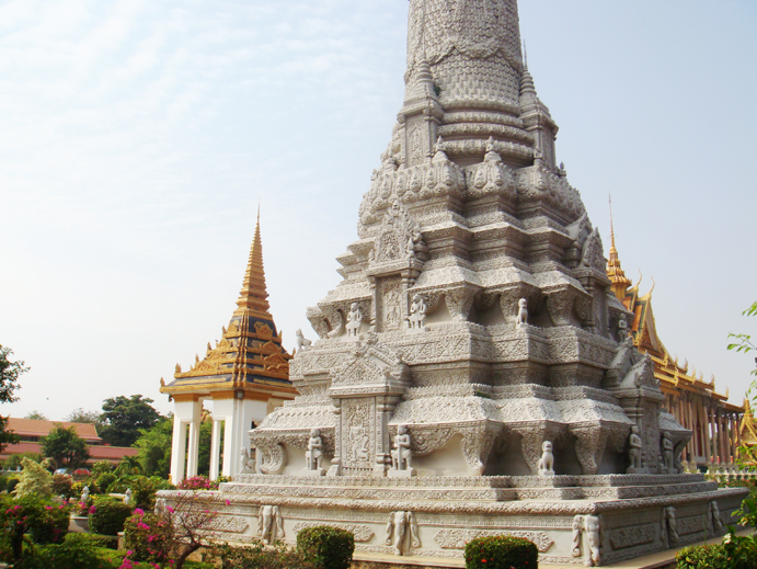 Silver Pagoda, Camboja